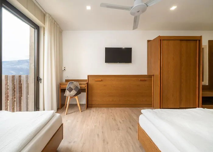 Hotel Deva Riva del Garda