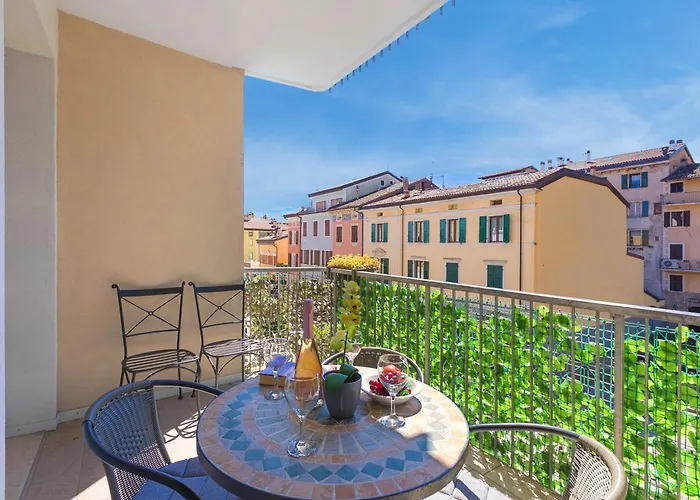 Riva Dante Apartments