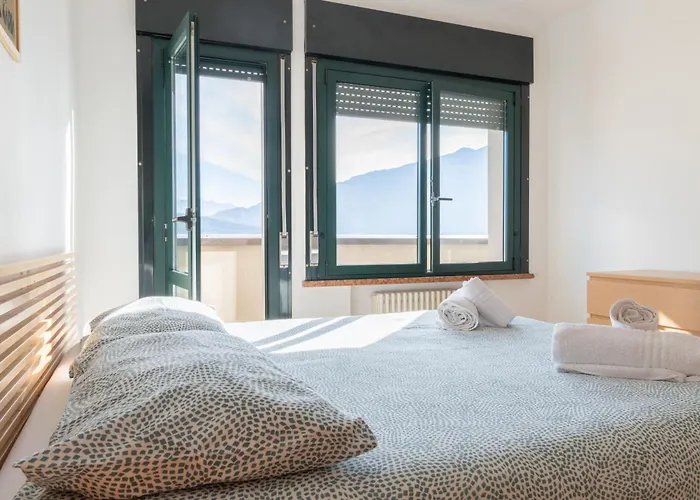 Ferienwohnung La Terrazza Di Vincent By Immobilux Riva del Garda